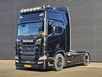 R450 4x2 / 2 TANKS / NL TRUCK